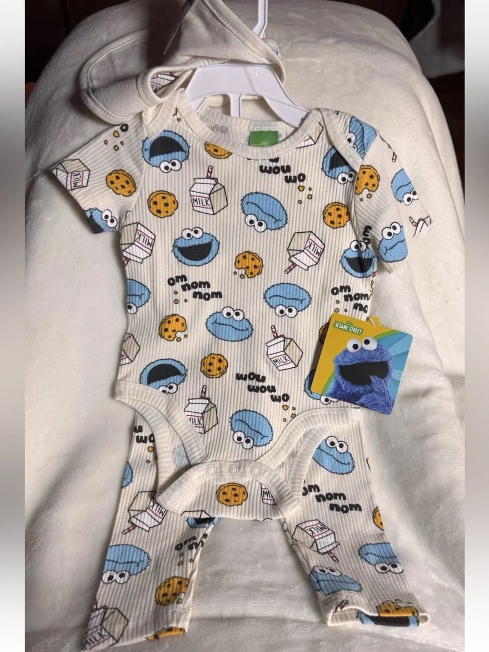 Sesame Street Cookie Monster 3 Piece Infant Set NO HANGER